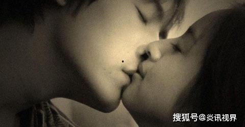 男友吻乳头视频大全国产,男友吻乳头视频引发全国关注