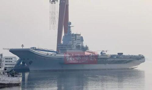 国产航母水上起降视频,水上起降瞬间，彰显我国海军实力