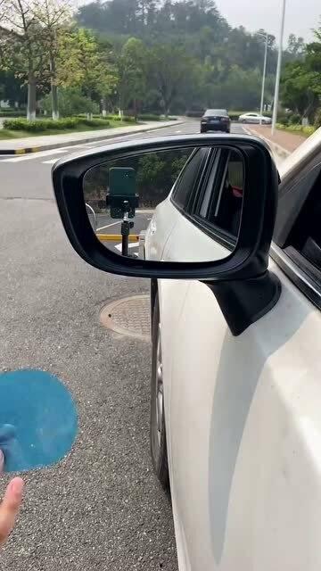 国产汽车下雨视频高清,国产汽车高清雨景演绎卓越性能  第3张